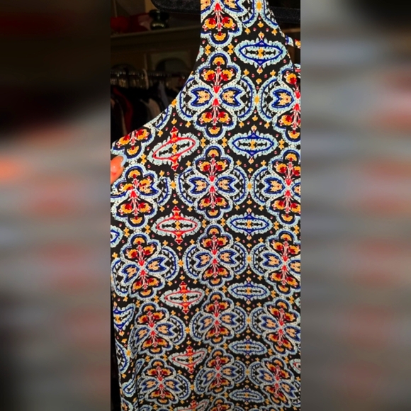 Pink Rose Backless Dress - Multicolor Pattern - Picture 4 of 10